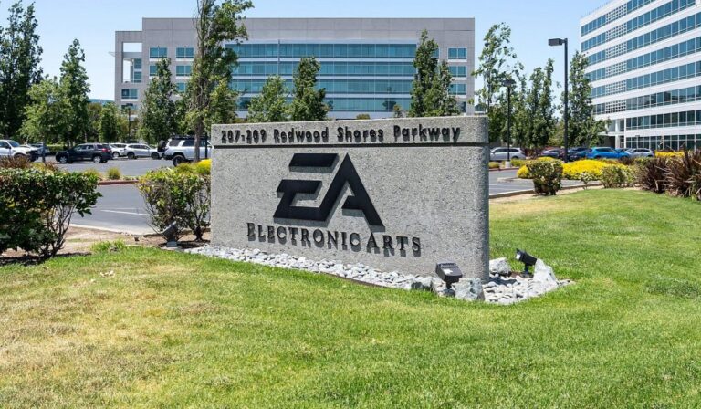 Empleados de Electronic Arts se rebelan contra su privatización millonaria