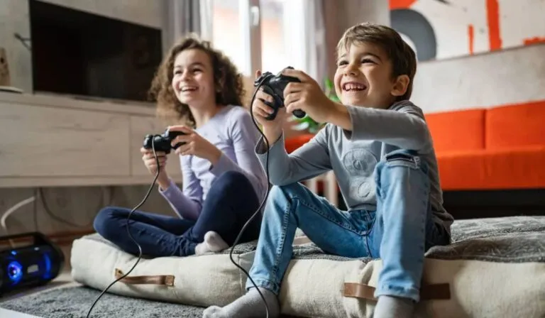 ¿Los videojuegos te hacen más inteligente? Esto dice un estudio con miles de niños