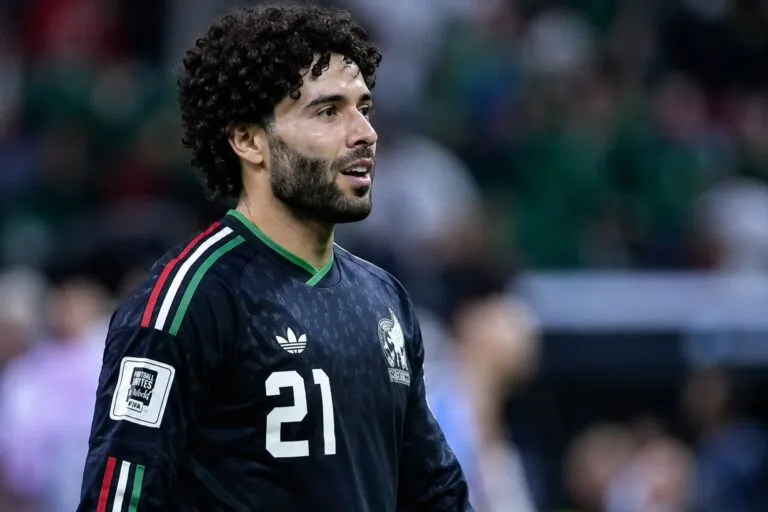 Chino Huerta regresa a Pumas para disputar el Apertura 2026