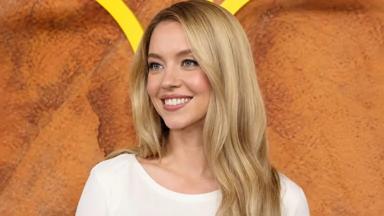 Sydney Sweeney protagoniza un anuncio deportivo de Novig que generó críticas sobre la imagen femenina en el deporte