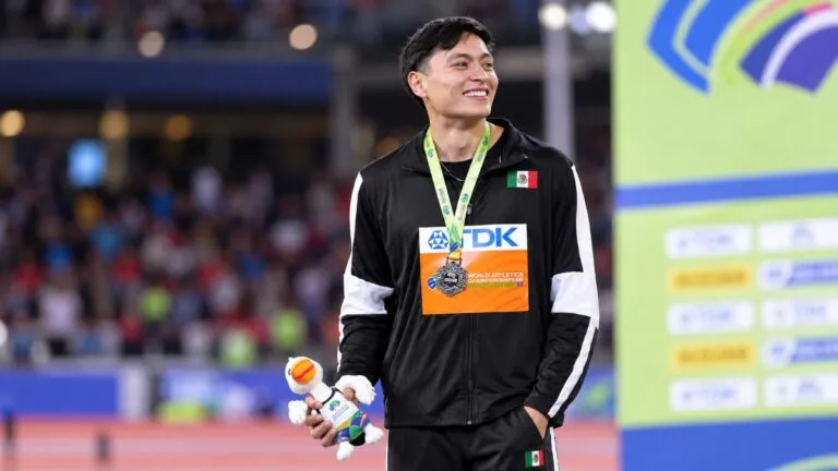 Erick Portillo compite en salto de altura tras consolidarse como una figura mundial del atletismo mexicano rumbo a Los Ángeles.