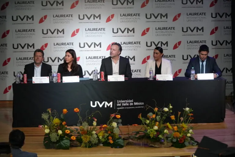 Elektra y UVM impulsan toma de decisiones en mandos operativo